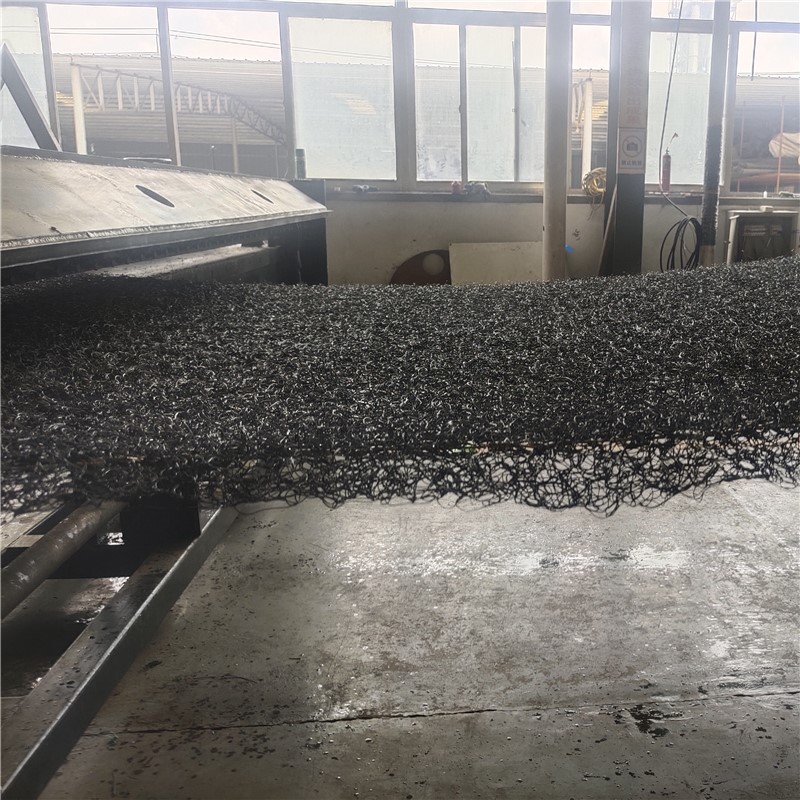 Противоэрозионный мат 3D Geomat Slope Protection Net.jpg Противоэрозионный мат 3D Geomat Slope Protection Net.jpg