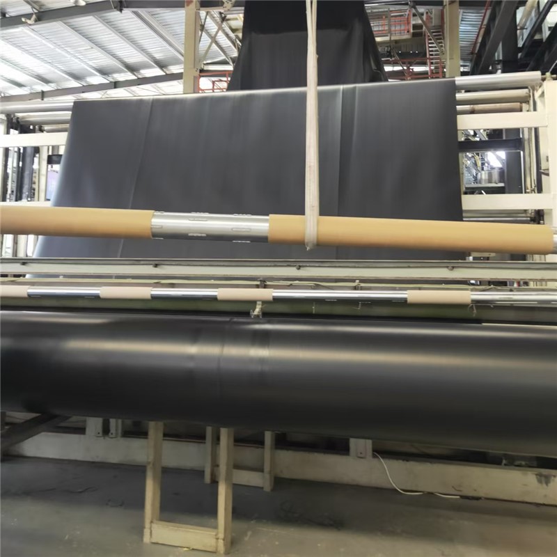 2,0 мм геотембранная лайнер HDPE для очистки сточных вод. 2,0 мм геотембранная лайнер HDPE для очистки сточных вод.