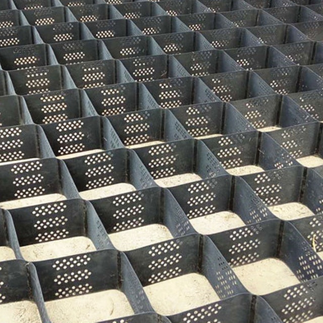 HDPE Geocells 3D Cellular Confinecent System.jpg HDPE Geocells 3D Cellular Confinecent System.jpg