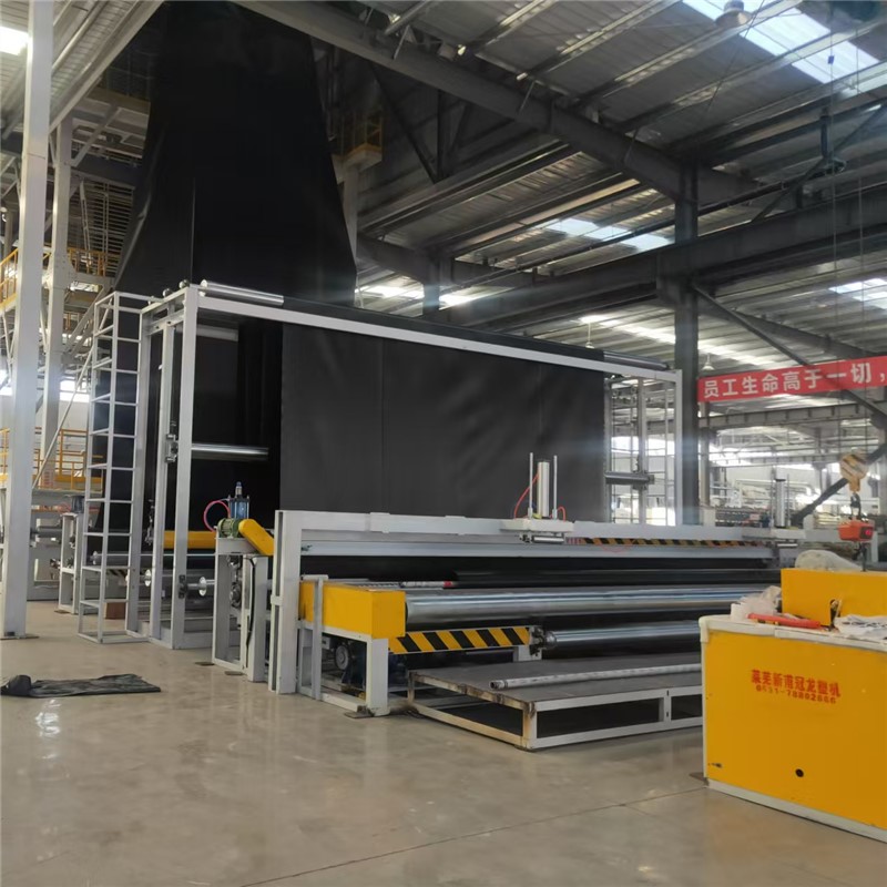 Черная геомембрана HDPE для пруда на продажу.jpg Черная геомембрана HDPE для пруда на продажу.jpg