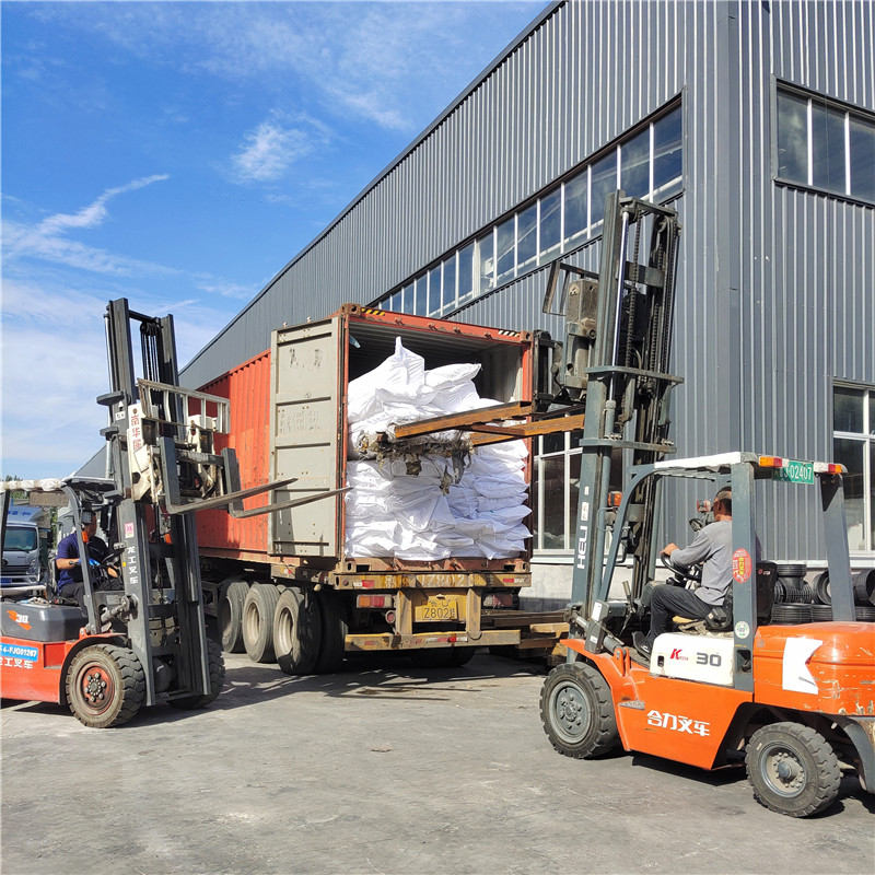 Экспорт белой дренажной доски из HDPE в Европу.jpg