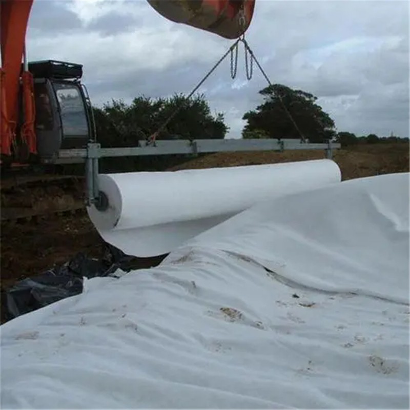 Нетканый полипропилен Geotextile.jpg Нетканый полипропилен Geotextile.jpg
