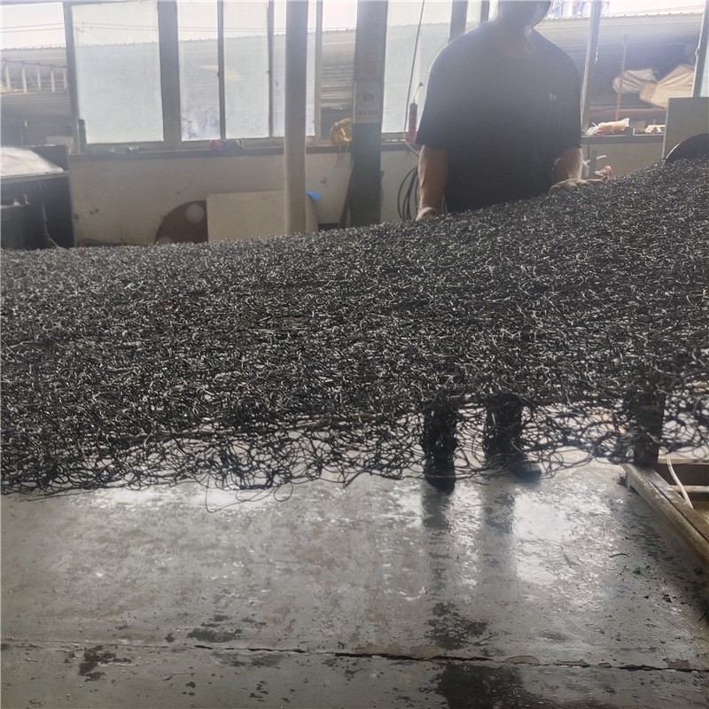 Цех по производству дренажных листовых матов.jpg Цех по производству дренажных листовых матов.jpg