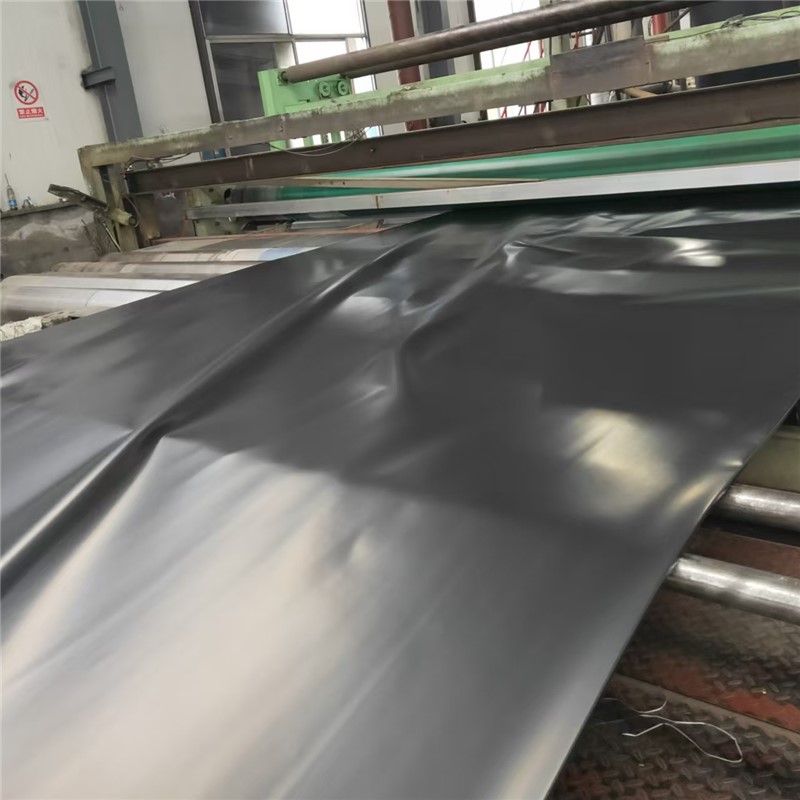 Поставка геомембраны HDPE.jpg Поставка геомембраны HDPE.jpg