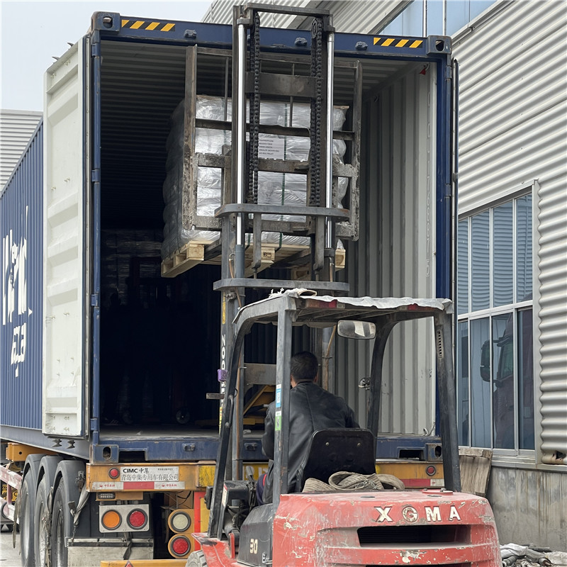 Полипропиленовое макроволокно, скрученное в жгут.jpg Полипропиленовое макроволокно, скрученное в жгут.jpg