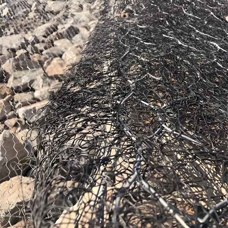 Защита склонов берегов реки.jpg