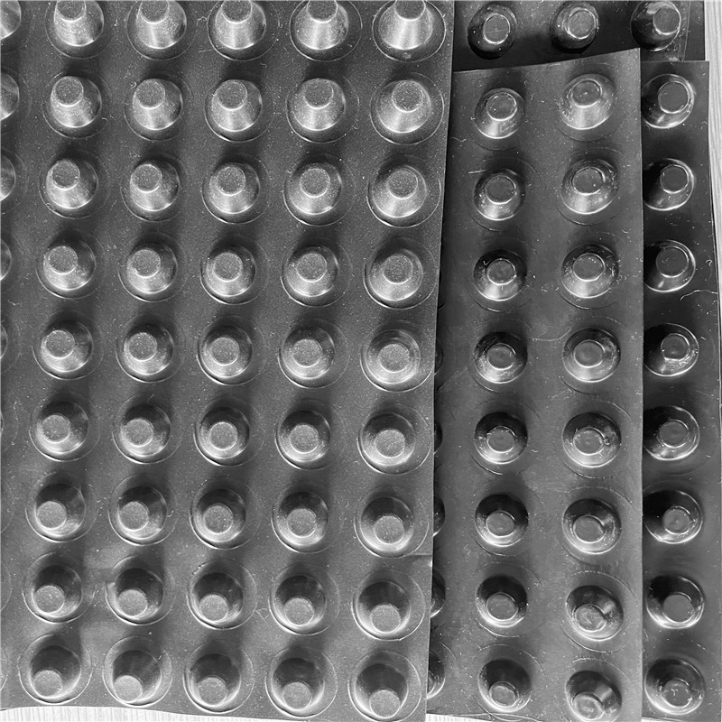 Водонепроницаемая дренажная доска с углублениями.jpg