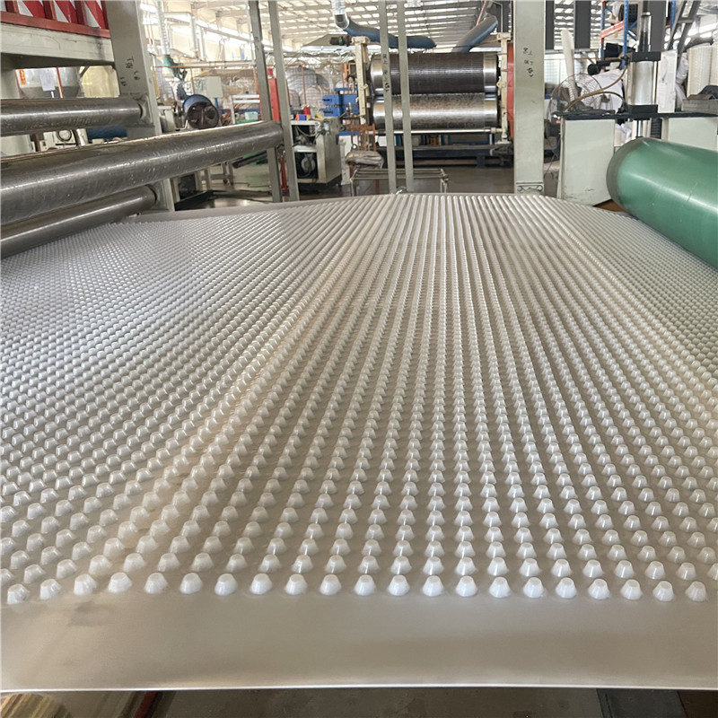 Коррозионностойкая дренажная доска с углублениями.jpg