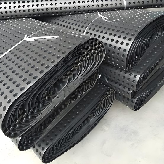 Дренажный мат из HDPE.jpg